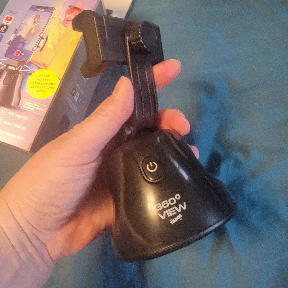 360° View Black Smartphone Mount